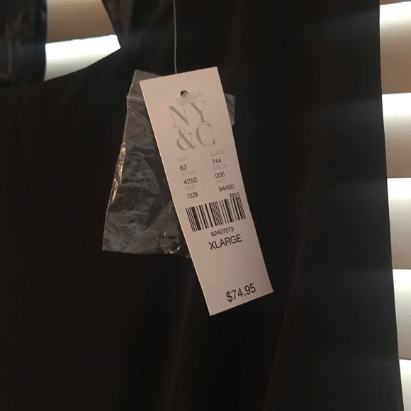 Long black evening dress. New with tags - Picture 3 of 5